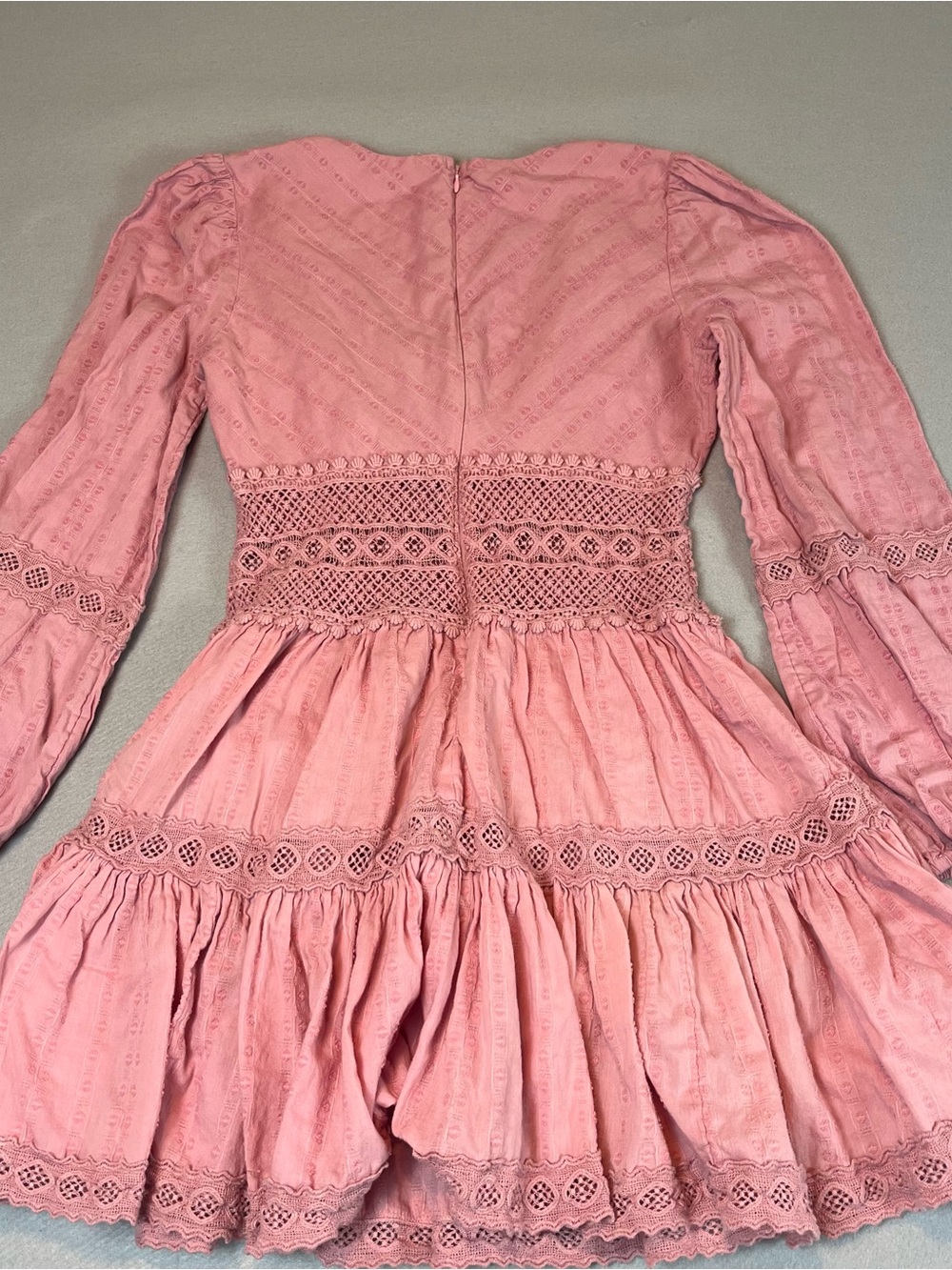 Free People Pink Boho Lace Mini Dress Size 2 V-Neck Tiered Long Sleeve Romantic - Picture 7 of 8